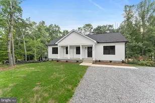 12907 Infantry Dr, Spotsylvania, VA 22551 - Photo 2