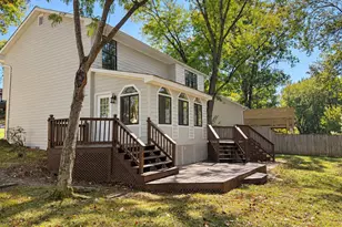 11603 Rutherford Dr, Fredericksburg, VA 22407 - Photo 2