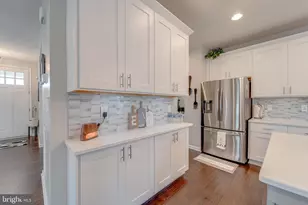 990 Forsythia Ln, Stafford, VA 22554 - Photo 6