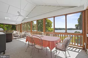 638 Marlborough Point Rd, Stafford, VA 22554 - Photo 4