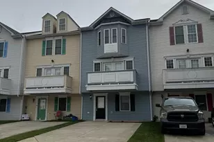 202 Bell Towers Ct, Stafford, VA 22554 - Photo 2