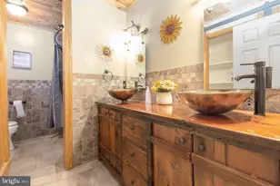 76 Grove Ln, Fredericksburg, VA 22406 - Photo 16