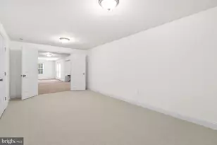 425 Gentle Breeze Cir, Fredericksburg, VA 22406 - Photo 40