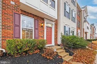 322 Rolling Valley Dr, Fredericksburg, VA 22405 - Photo 2