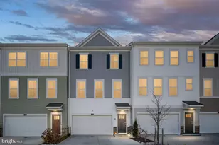 425 Snowberry Ln, Fredericksburg, VA 22405 - Photo 1