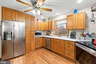 1573 Garrisonville Rd, Stafford, VA 22556 - Photo 12