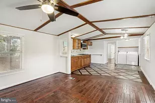 14 Robert St, Stafford, VA 22554 - Photo 2