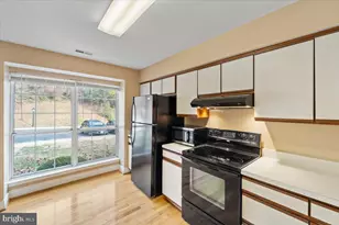 309 Providence St, Stafford, VA 22554 - Photo 8