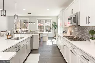 105 Adelaide Ct, Fredericksburg, VA 22405 - Photo 12