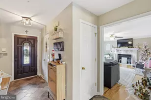 2076 Aquia Dr, Stafford, VA 22554 - Photo 2