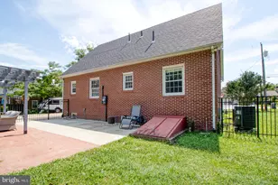 109 Sussex St, Fredericksburg, VA 22405 - Photo 6