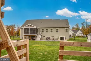 151 Moffett Ln, Fredericksburg, VA 22406 - Photo 8