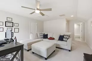 5950 Avery Pt Dr, Fredericksburg, VA 22406 - Photo 8