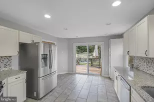 22 Brown Cir, Fredericksburg, VA 22405 - Photo 8