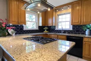 3 Fairfax Cir, Fredericksburg, VA 22405 - Photo 4