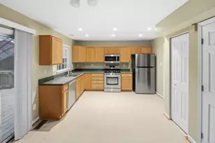 6 Emerald Dr, Fredericksburg, VA 22406 - Photo 2