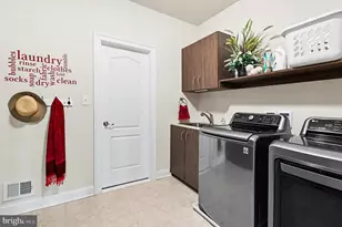 165 Edgewater Dr, Fredericksburg, VA 22406 - Photo 42