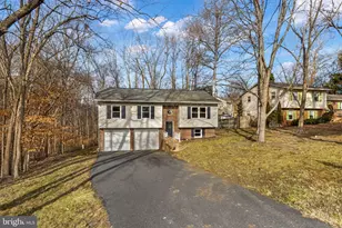 1703 Sherwood Dr, Fredericksburg, VA 22405 - Photo 4