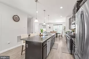 706 Rolling Valley Dr, Fredericksburg, VA 22405 - Photo 6