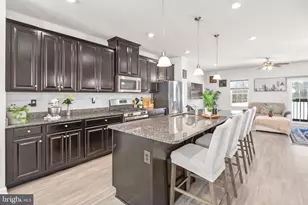 706 Rolling Valley Dr, Fredericksburg, VA 22405 - Photo 4