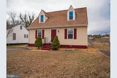 216 Marion Street, Fredericksburg, VA 22405 - Photo 2