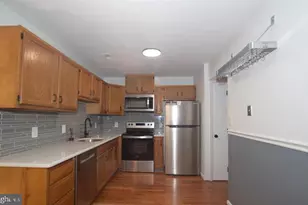 312 Surry Ln, Stafford, VA 22556 - Photo 2