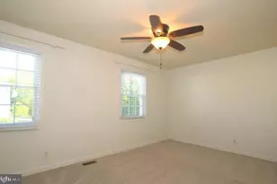 312 Surry Ln, Stafford, VA 22556 - Photo 8