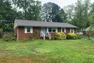 802 Payton Dr, Fredericksburg, VA 22405 - Photo 2