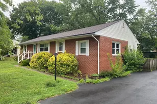 802 Payton Dr, Fredericksburg, VA 22405 - Photo 24