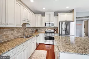 346 Woodstream Blvd, Stafford, VA 22556 - Photo 6