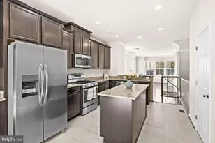 400 Woodstream Cir, Stafford, VA 22556 - Photo 14