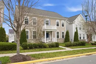 114 Almond Dr, Stafford, VA 22554 - Photo 2