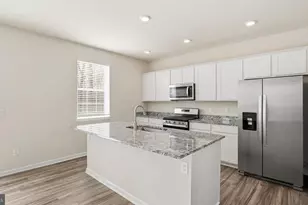 141 Livingwood Ct, Fredericksburg, VA 22405 - Photo 4