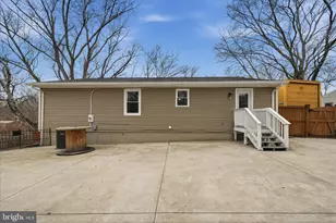 911 Walnut Dr, Fredericksburg, VA 22405 - Photo 40