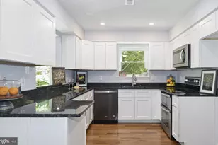 16 Peregrine Ct, Stafford, VA 22554 - Photo 2