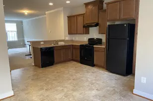 202 Shamrock Dr, Stafford, VA 22556 - Photo 4