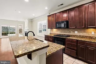 257 Long Point Dr, Fredericksburg, VA 22406 - Photo 12