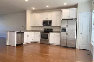 2 Andrews Pl, Fredericksburg, VA 22405 - Photo 6