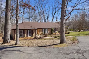 1200 Richmond Dr, Stafford, VA 22554 - Photo 2