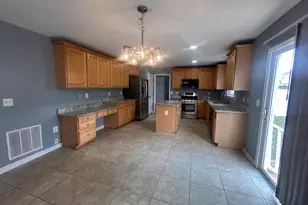 6 Mintwood Dr, Fredericksburg, VA 22405 - Photo 4