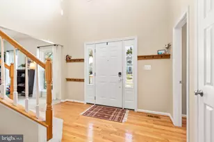 6 Sunstone Dr, Fredericksburg, VA 22406 - Photo 2