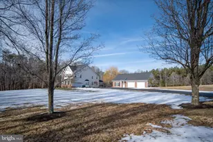 24 Gibson Dr, Fredericksburg, VA 22406 - Photo 102