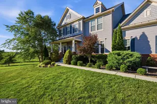 40 Edgewater Dr, Fredericksburg, VA 22406 - Photo 2