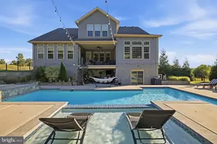 40 Edgewater Dr, Fredericksburg, VA 22406 - Photo 12