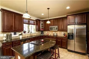 4 Charter Gate Dr, Fredericksburg, VA 22406 - Photo 2