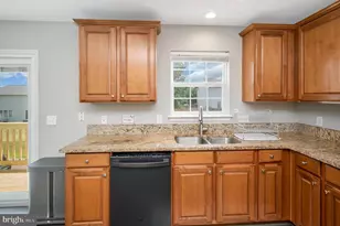 33 Summerfield Ln, Fredericksburg, VA 22405 - Photo 24