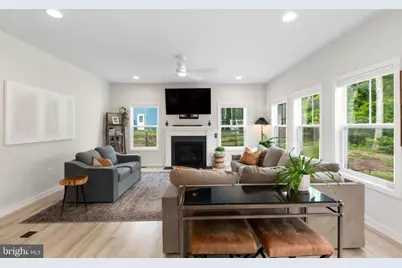 85 Hopewell Drive, Fredericksburg, VA 22406 - Photo 12