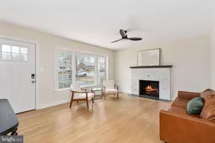 8 Patrick Henry St, Fredericksburg, VA 22405 - Photo 4