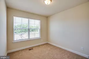 92 Andrews Pl, Fredericksburg, VA 22405 - Photo 8