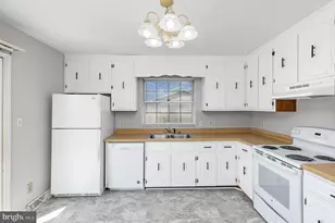 1824 Meadow Dr, Fredericksburg, VA 22405 - Photo 8